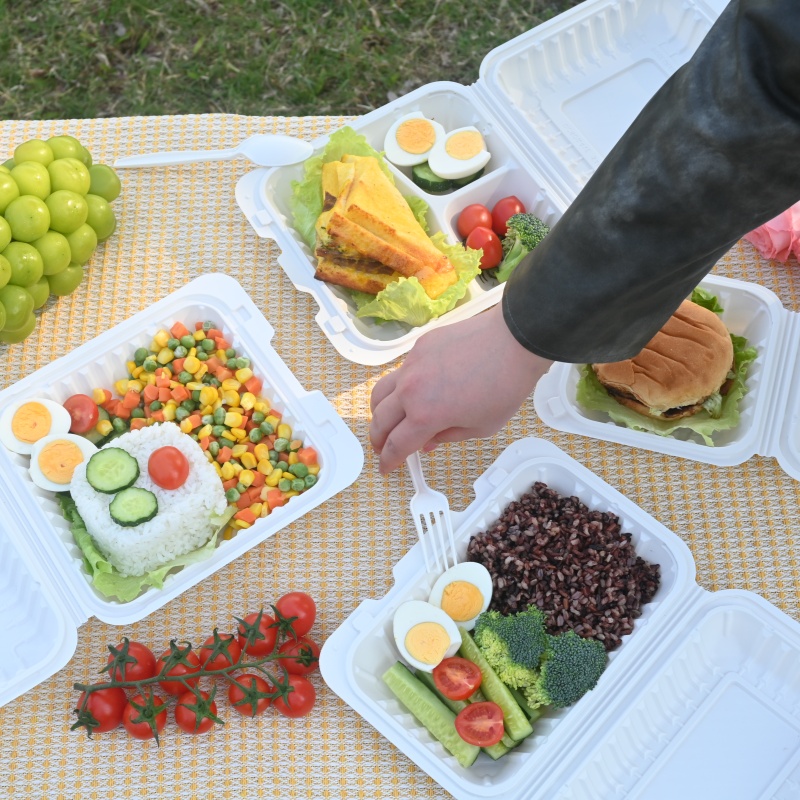 Cornstarch clamshelle food containers