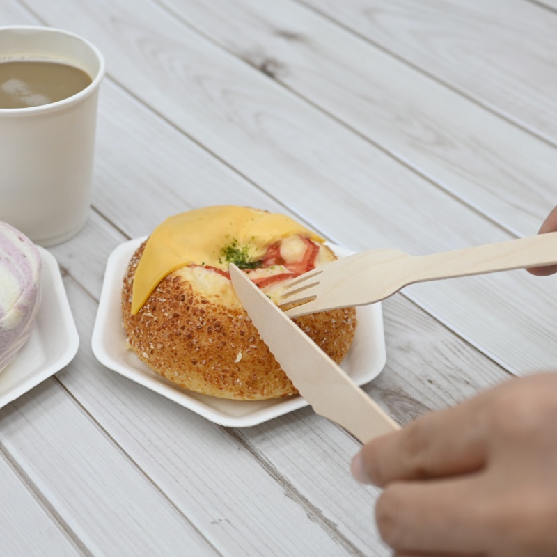 wooden food cutlery for cake